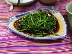 -香巴拉云南餐厅(华莱坞店)