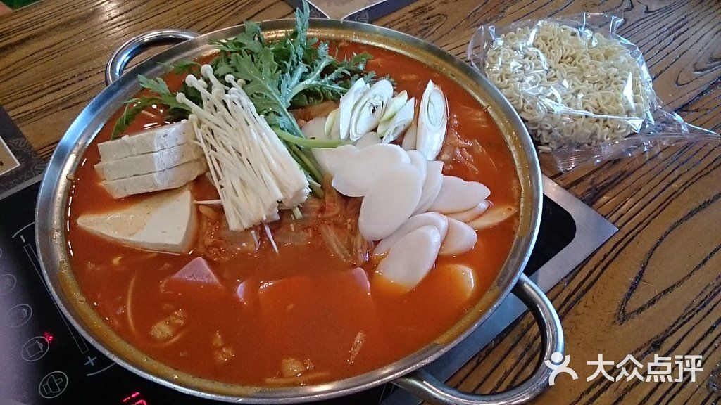 纽斯桑拿会所(金汇南路店)泡菜火锅图片 - 第1张