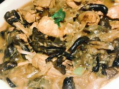 小鸡炖蘑菇-关东小磨东北菜(上海长风大悦城店)