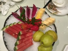 时令水果拼盘-马仕玖煲·融合菜·酥不腻烤鸭(人大店)