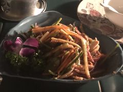 牛肉沙拉-萨芭蒂高空花园餐酒吧