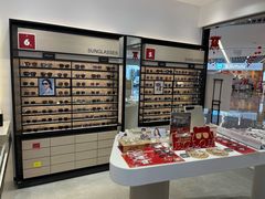 店内环境-博士眼镜集团石人工眼镜(虹口万泰店)