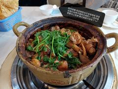 -渝君重庆火锅(嘉宾路店)