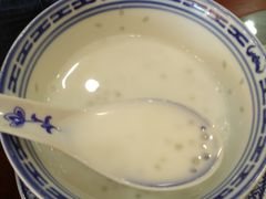 -赵记传承特色牛奶甜品(泉城广场店)