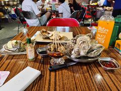-蚝堡海鲜·威海菜·海肠捞饭·烧烤·亚洲吃蚝公司(幸福门店)