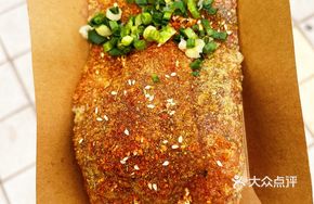 Black Pepper Beef Steak with Grilled Tiao Pi