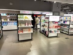 -唯品会(北京国瑞城店)