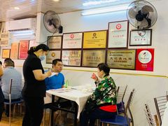 用餐区-文记壹心鸡(宝华路店)