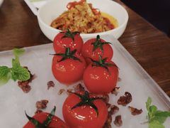 番茄脆菇沙拉-小大董·烤鸭(王府井apm店)