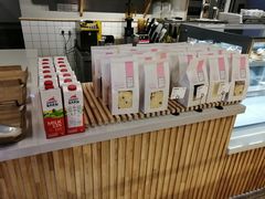 -焙丽拾光(麦凯乐直营店)
