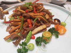 双椒驴皮炒香干-高玛纳驴肉火烧(河间总店)
