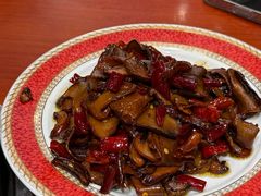 -菌之家·专业纯野生菌火锅·特色炒菌