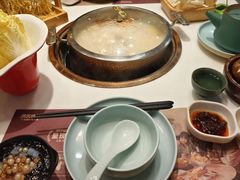 猪肚鸡锅底-洪氏嗨捞·猪肚鸡火锅(阳光天地店)