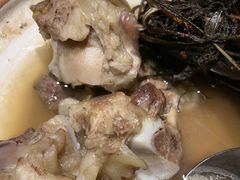 -头上红煨盐鸡·非遗院子餐厅