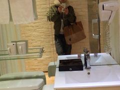 -爱舍美景酒店(燕儿岛路地铁站店)