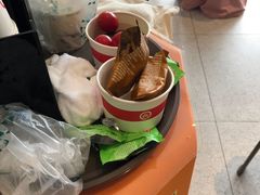 -海底捞火锅(金山百联店)
