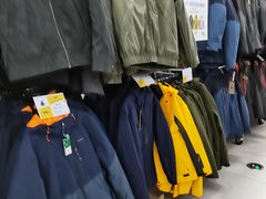 -迪卡侬(高新万达店)