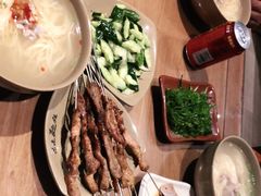 -亮亮面馆(经六路店)