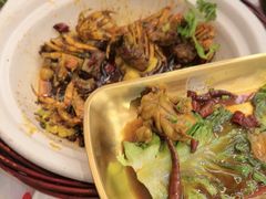 -肥肥虾庄·金牌油焖大虾(汉口城市广场店)