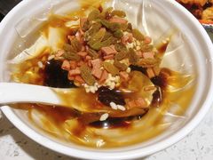 红糖冰粉-钢管厂歆瑞源油卤串串香(春熙路太古里店)