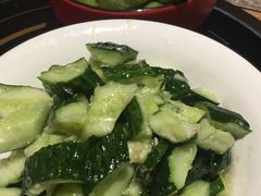 -虾弄弄海派小龙虾·牛羊蝎子火锅