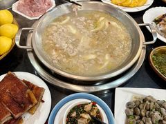 -老来福·非遗酸汤兔(凯旋路店)