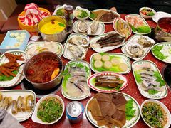 -四囍码头海鲜烧烤自助火锅(外滩南京东路悦荟广场店)