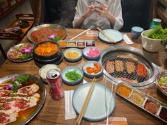 -明洞阿姨·韩式酱蟹烤肉·创意料理(三元桥店)