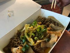 -六合夜市