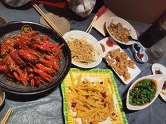 -肥肥虾庄·金牌油焖大虾(杨园滨江时代walk店)