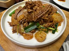 -闫府私房菜(恒隆店)