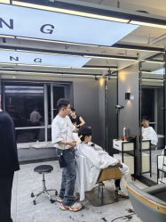 -藤野造型烫发染发