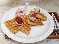 缤纷水果松饼-燕庭·纯燕窝·甜品下午茶(南京西路店)