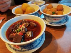 -炉小二铜锅牛蛙•川湘菜(三里屯店)