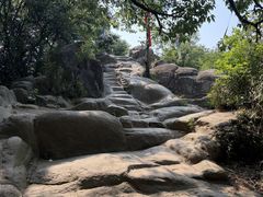 -灵岩山风景区