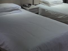 -豪泰168酒店(无锡上马墩靖海地铁站店)