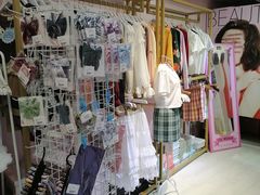 -甜镜物语 LOLITA·汉服·JK制服三坑生活馆(滨江道店)