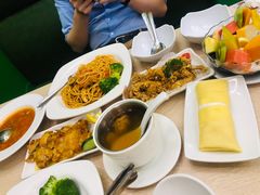 -佰搭果·广式茶餐厅(西华路店)