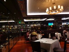 大堂-Wolfgang’s Steakhouse 沃夫冈牛排馆(上海白玉兰广场店)