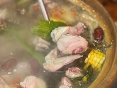 石橄榄炖鸡-洪大厨鸡煲(福田店)