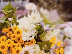 -何兮花店·气球派对鲜花店(马桥银春路万科城店)