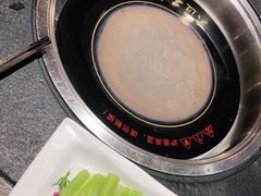 -大匠工房古船木艺术餐厅·猪肚鸡专门店(长白仙岛店)