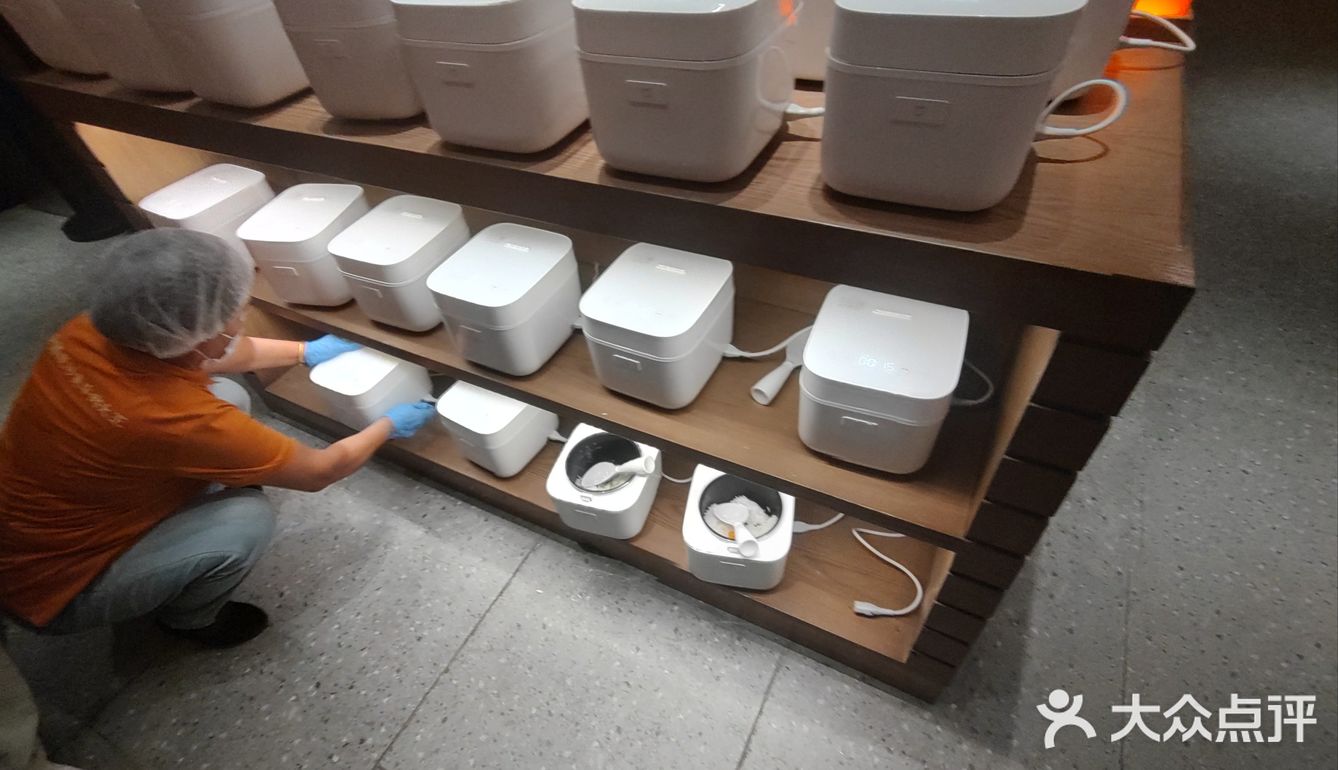 挺适合本人口味。一碗香很能体现湘菜特色