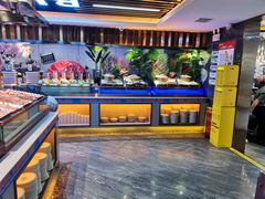 -布罗城堡自助烧烤(鸿通城购物中心店)