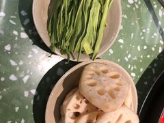 -五里关火锅(上海鑫耀·光环Live店)