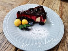 樱桃芝士蛋糕-Vanillacafe香草咖啡(银海大世界店)