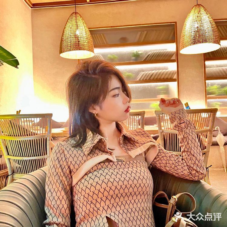 长沙首家民谣酒馆 吹着江风和你的那个ta