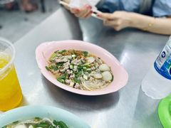 -榮泰米粉湯(Left Shop)