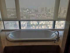 -中山利和希尔顿酒店