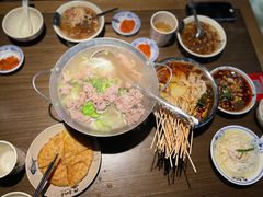 -肖四女乐山跷脚牛肉(南汇大学城生活广场店)